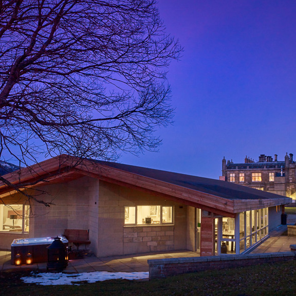 Lodge Exterior (1)